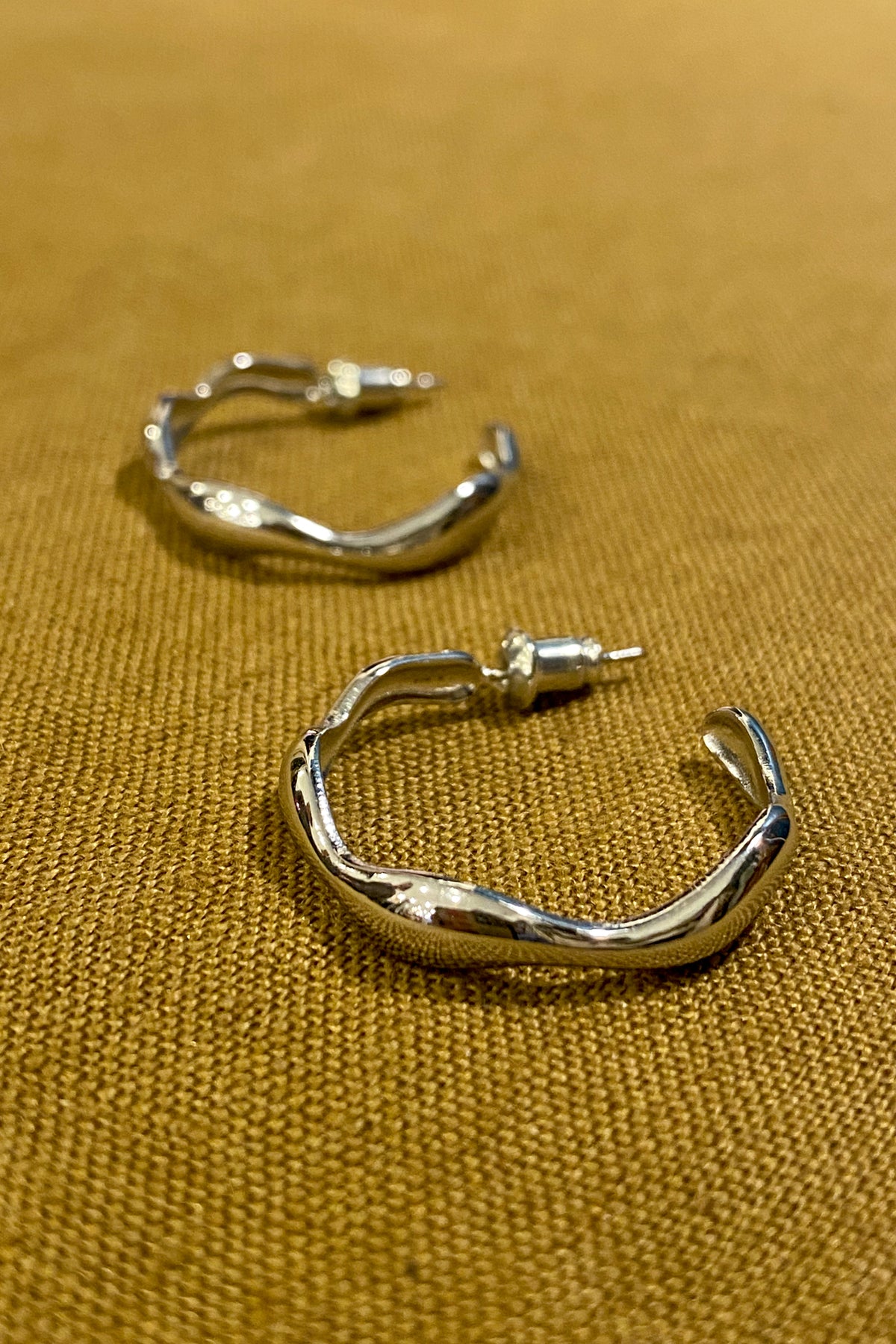 White Molten Hoop in Silver - The Mercantile London
