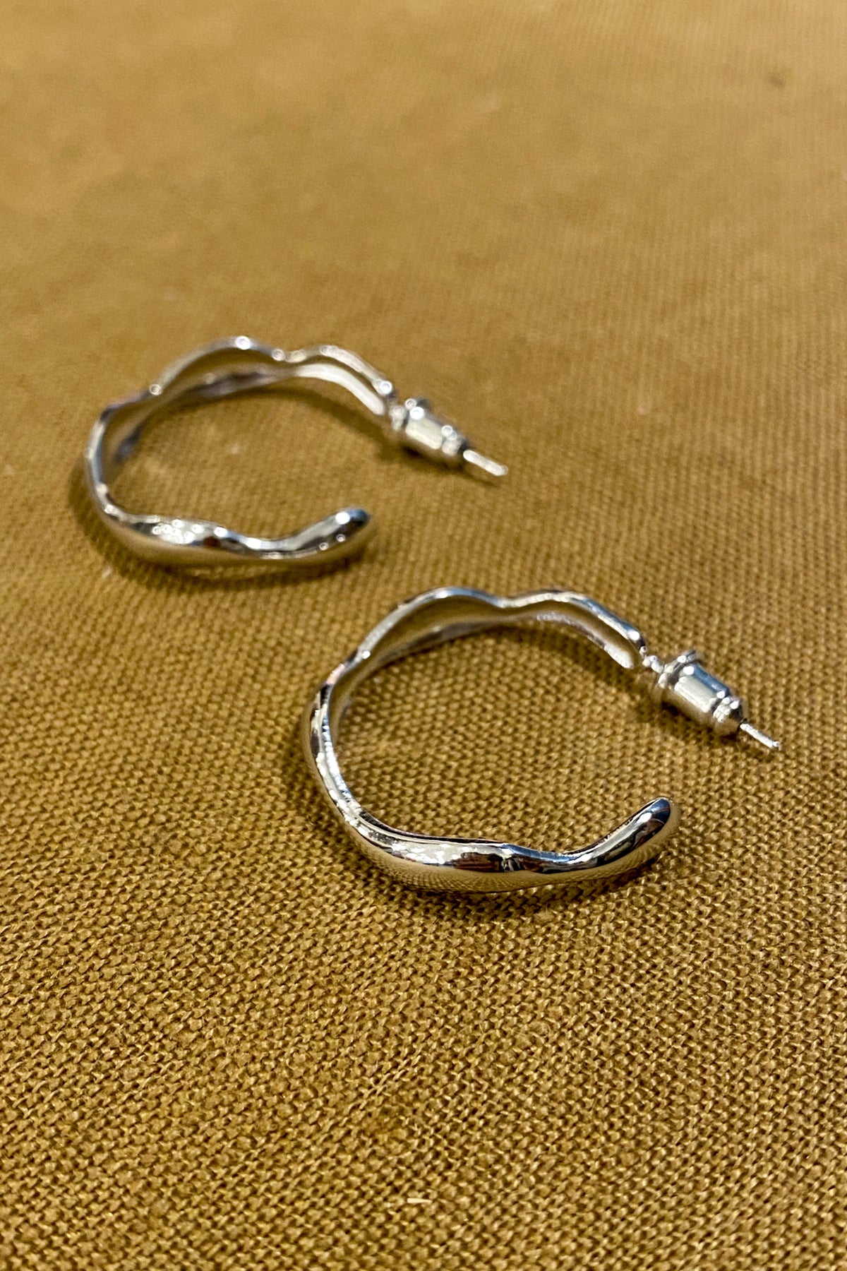 White Molten Hoop in Silver - The Mercantile London