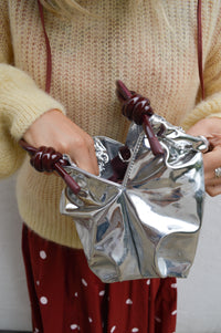 Hvisk Jolly Mirror Silver Maroon Bag