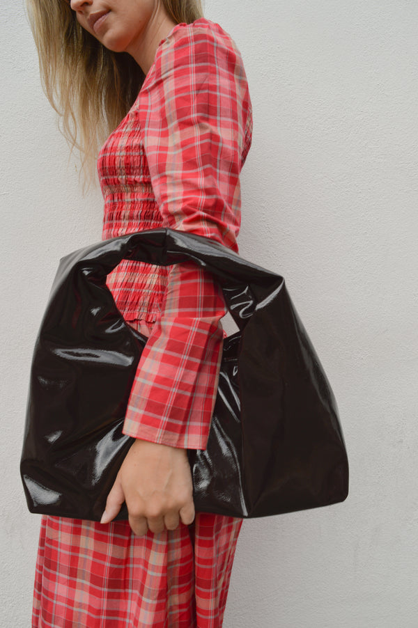 Hvisk Sarah Glossy Umber Brown Bag