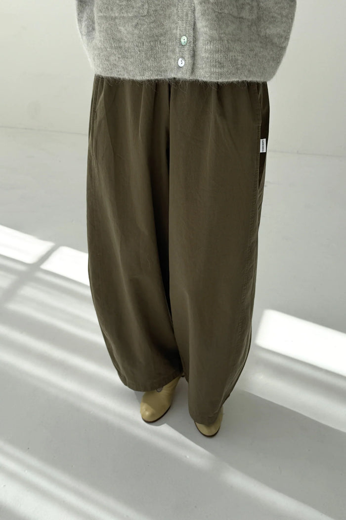 Le Bon Shoppe Olive Parachute Pants