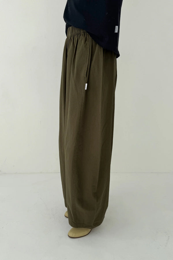 Le Bon Shoppe Olive Parachute Pants
