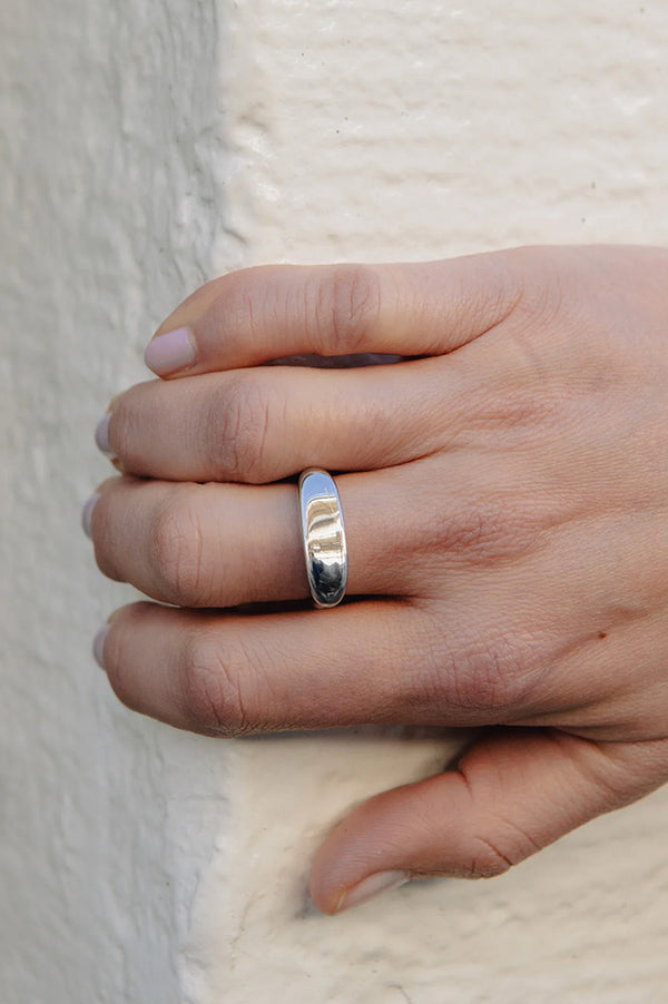 Nordic Muse Silver Raised Fluid Ring - The Mercantile London