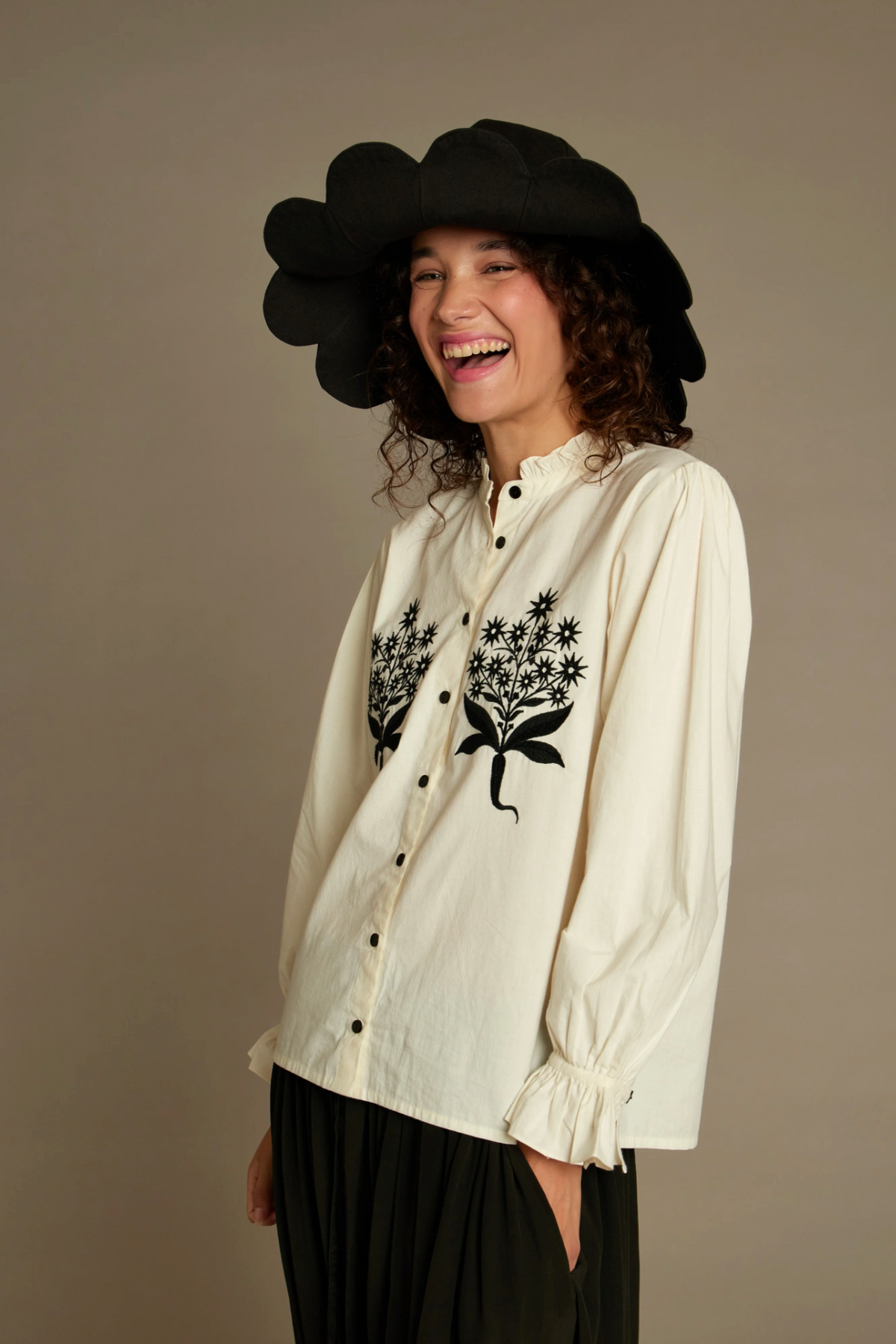 Daydress Flower Black Twill Hat