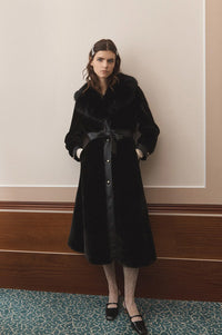 Queens of Archive Vivienne Black Coat