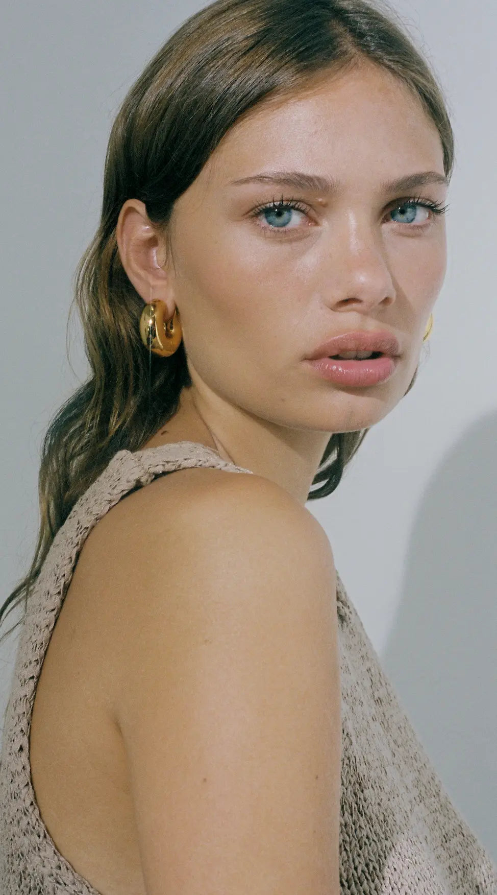 Shyla Palma Earrings in Gold - The Mercantile London