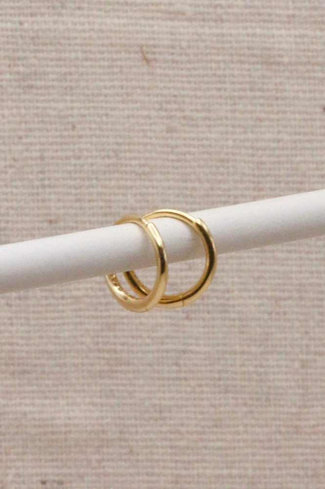 Everyday Gold Essential Huggie Hoops - The Mercantile London