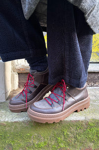 Naguisa Abra Dark Brown Checks Low Boots