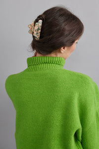 Tiepology Eco Cloud Blush Sage Claw Clip
