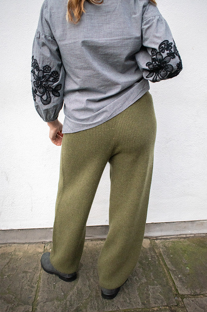 Amente Dark Olive Cashmere Blend Pants - The Mercantile London