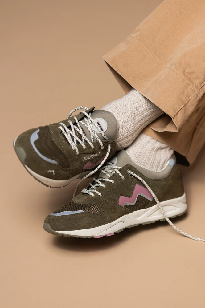 Karhu Aria 95 Beech And Lilas Trainers