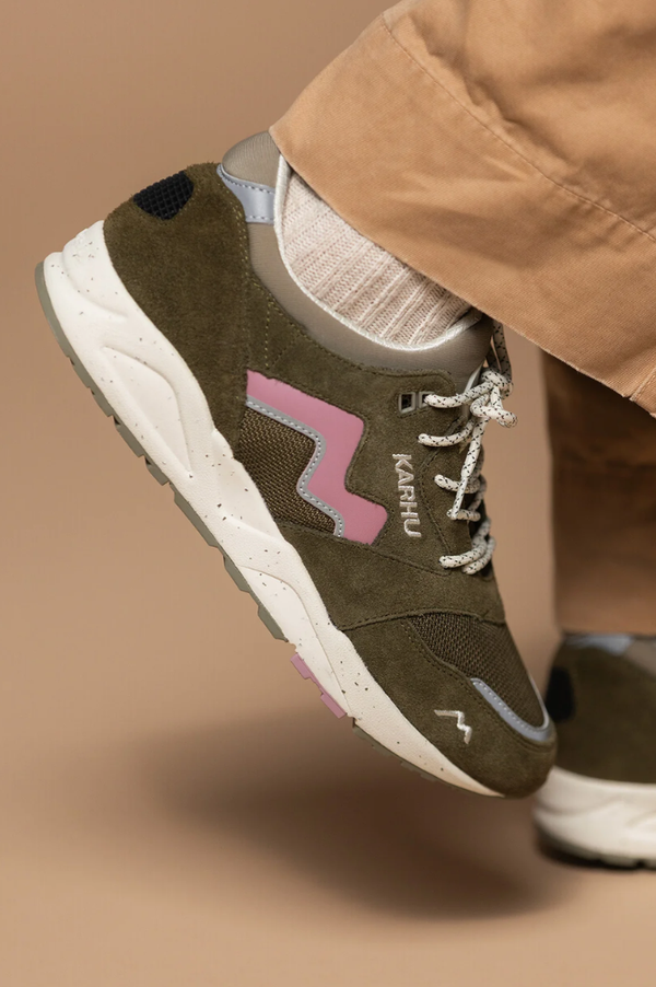 Karhu Aria 95 Beech And Lilas Trainers