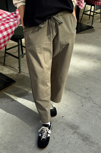Le Bon Shoppe Gardener Army Green Pant - The Mercantile London