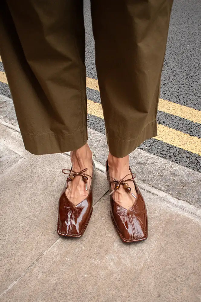 Alohas Sway Beads Rift Brown Leather Ballet Flats