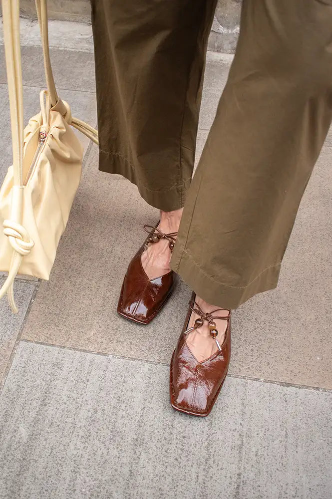 Alohas Sway Beads Rift Brown Leather Ballet Flats