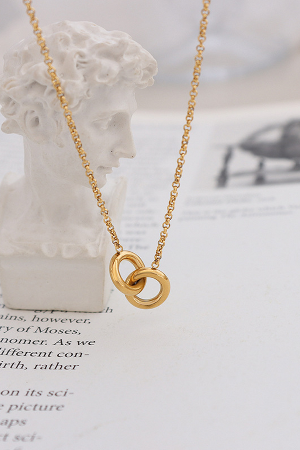 White Linked Circle Necklace
