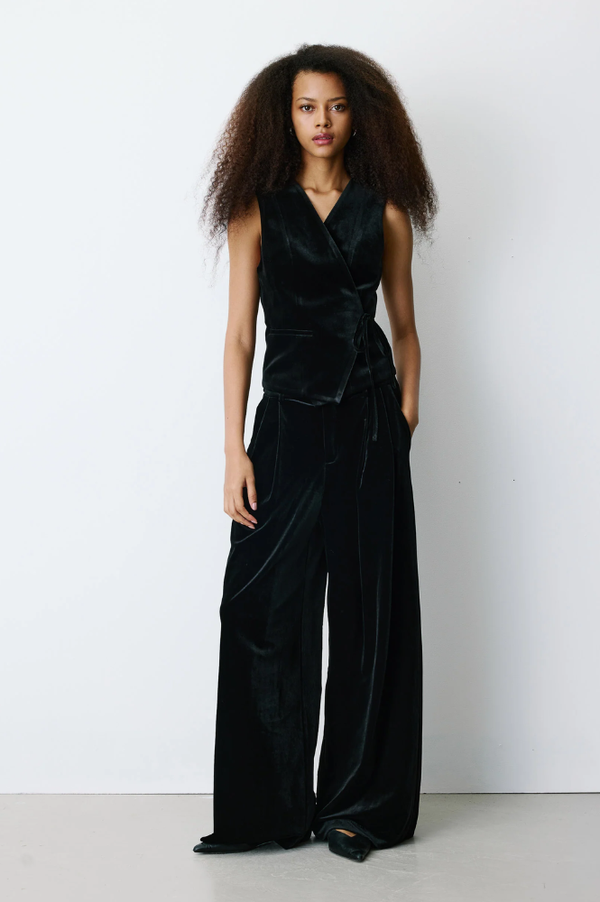 Grace & Mila Benny Noir Velvet Top - The Mercantile London