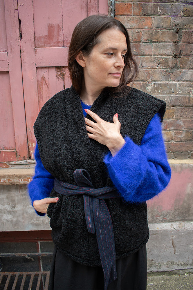 Komodo Georgie Black Reversible Gilet - The Mercantile London