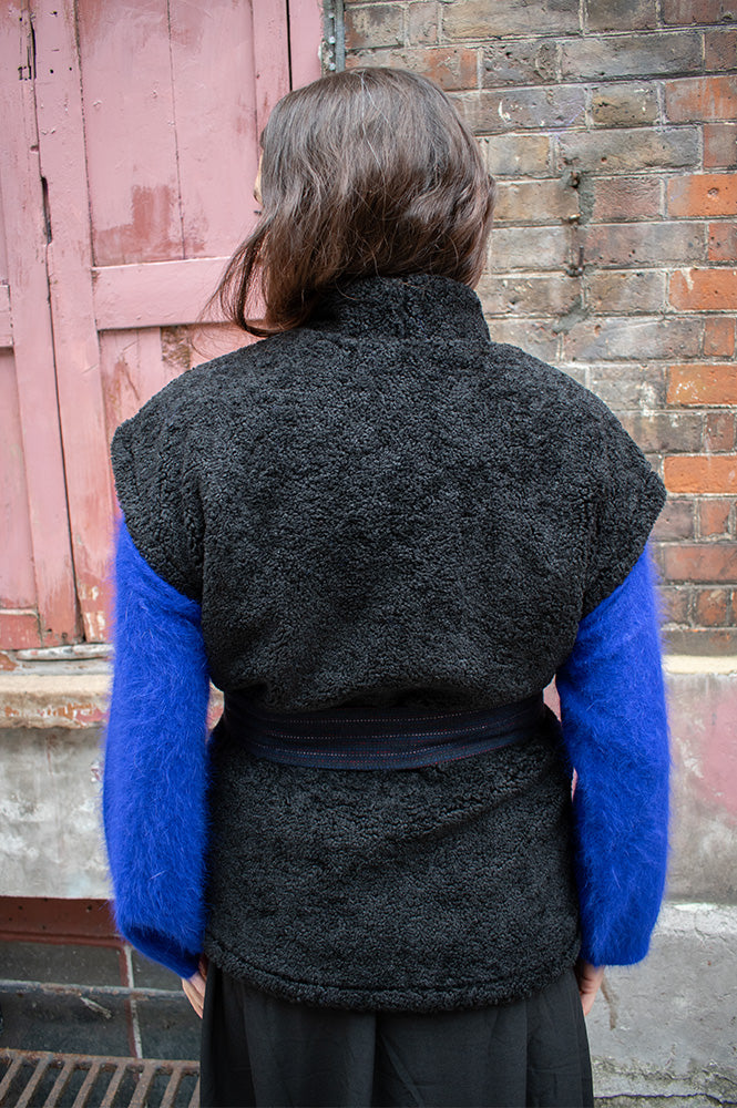 Komodo Georgie Black Reversible Gilet - The Mercantile London