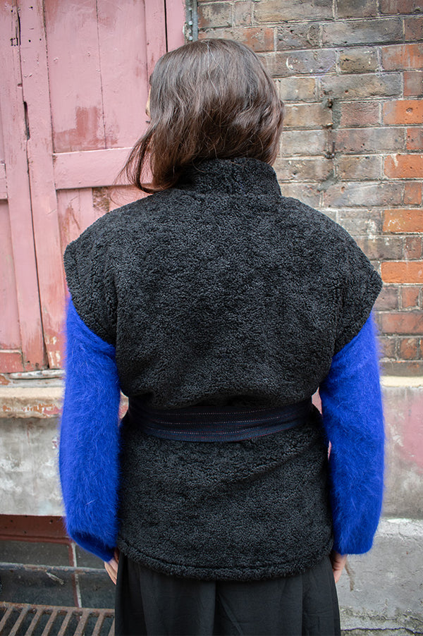 Komodo Georgie Black Reversible Gilet - The Mercantile London