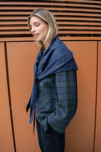 ICHI Gry Total Eclipse Knitted Triangle Scarf
