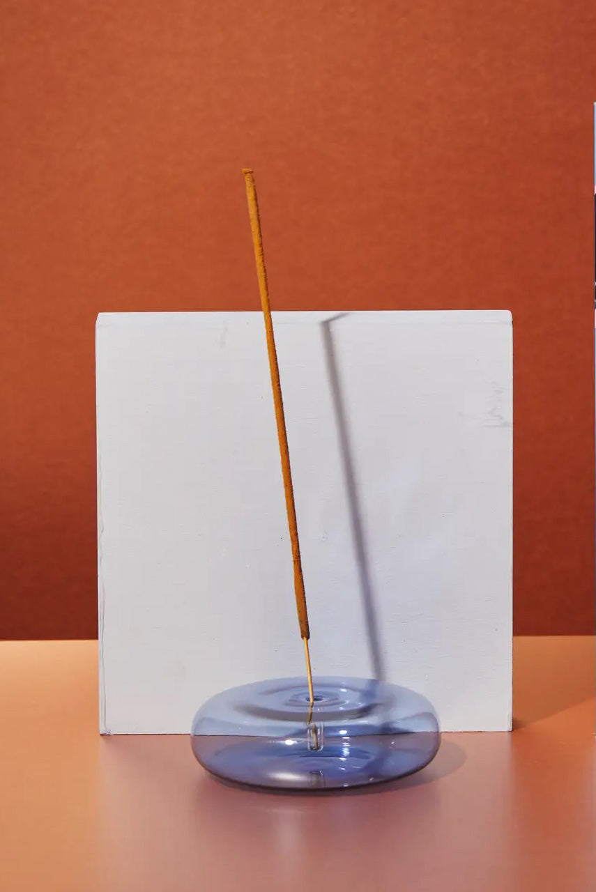 MÆGEN Blue Dimple Hand Blown Glass Incense Holder – The Mercantile