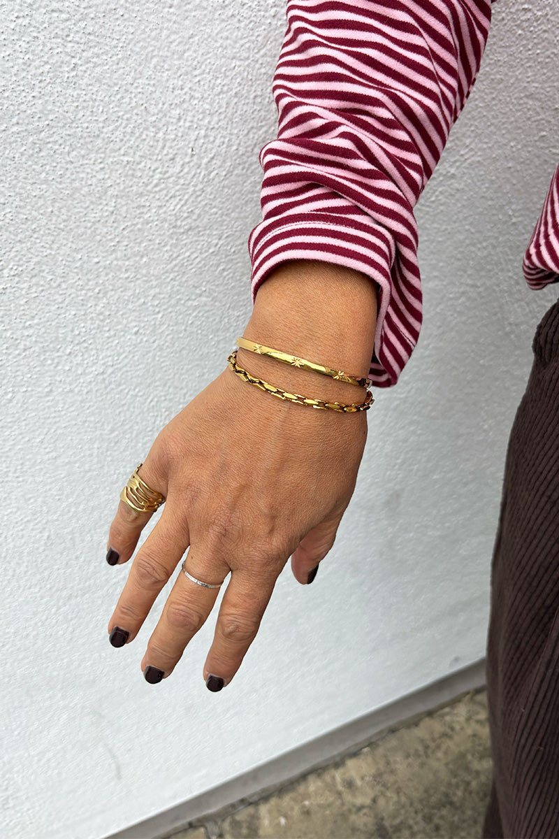 White Engraved Star Detail Bangle in Gold - The Mercantile London