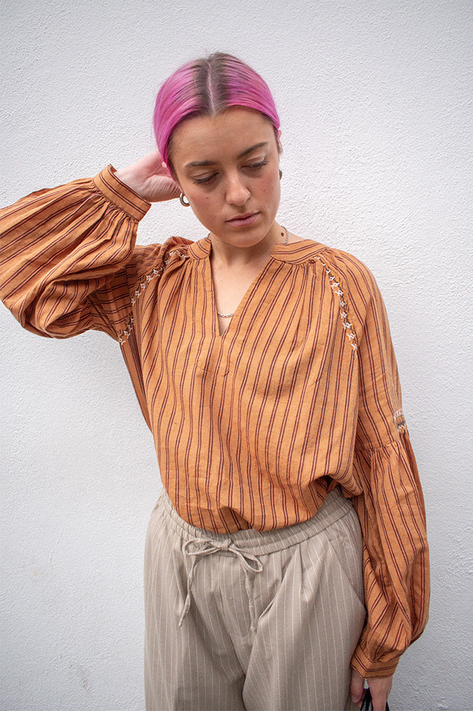 Charlie Joe Becky Tobacco Blouse - The Mercantile London