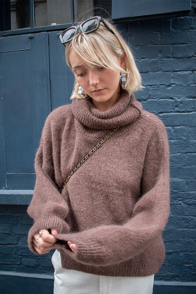 American Dreams Andrea Cocoa Cropped Jumper - The Mercantile London