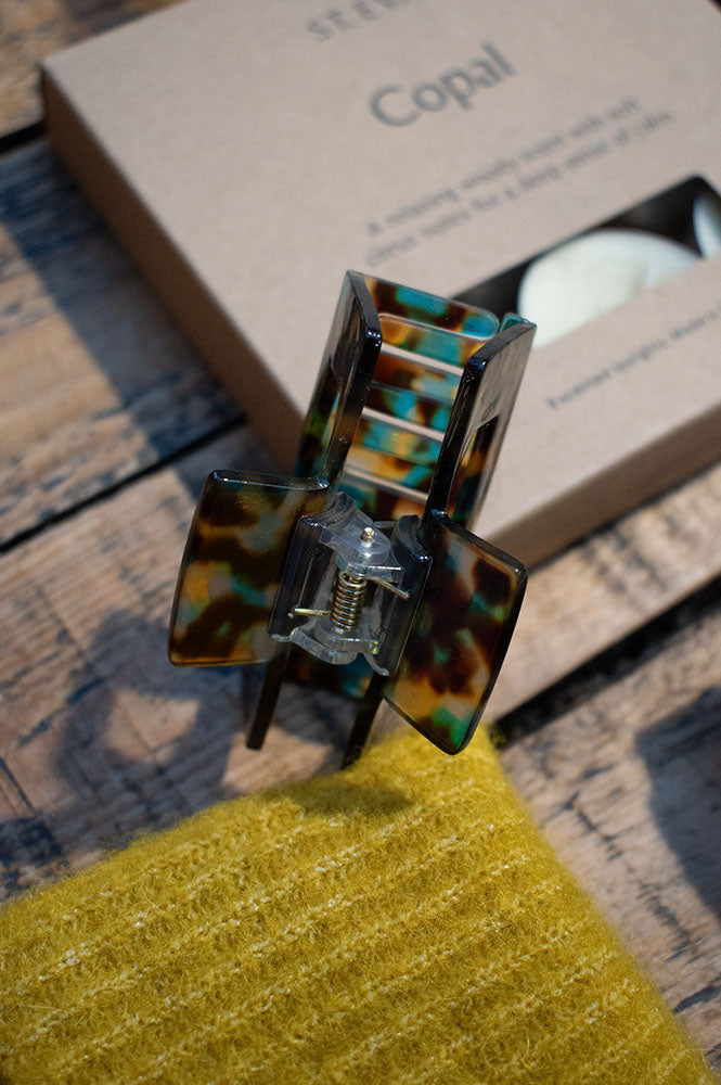 B.M.L Sophia Resin Blue Hair Claw - The Mercantile London