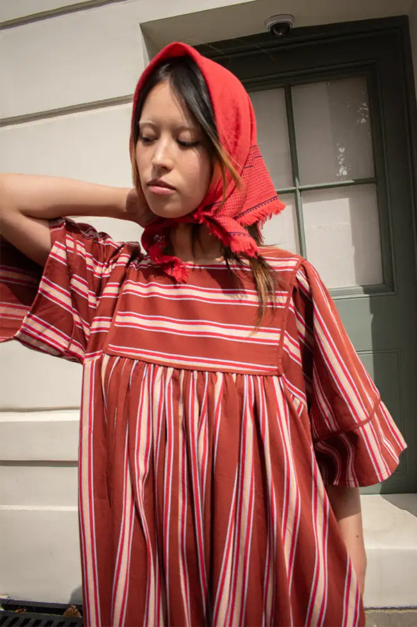 Projektityyny Cacao Berry Pop Striped Dress