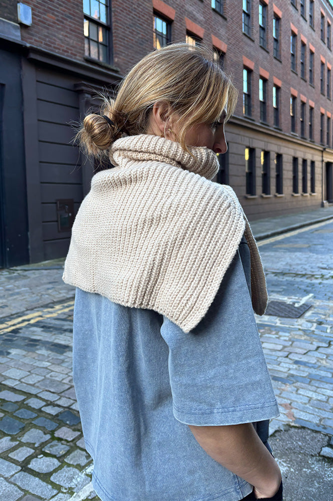 Mercantile Cream Pullover Knitted Collar