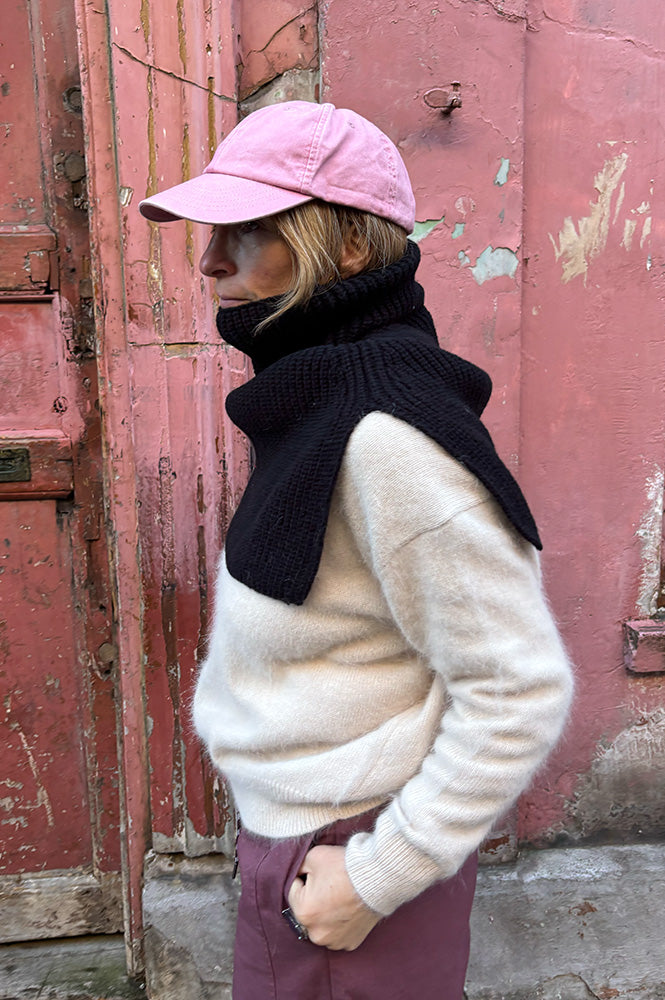 Mercantile Black Pullover Knitted Collar