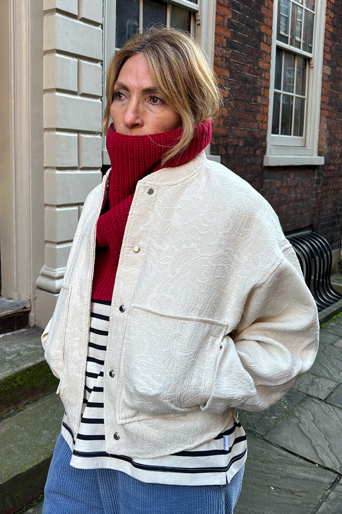 Mercantile Red Pullover Knitted Collar