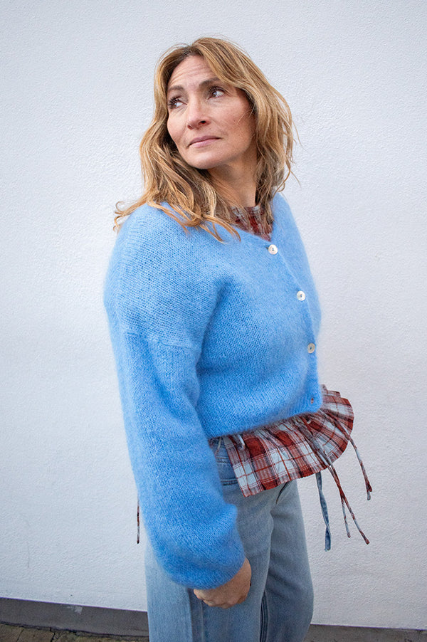 Americandreams Cornelia Cropped Sky Blue Cardigan