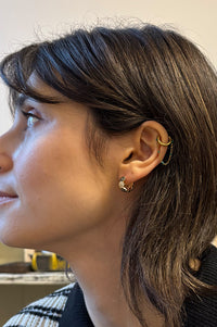 White Enamel Daisy Chain Huggie Hoop In Black & White - The Mercantile London