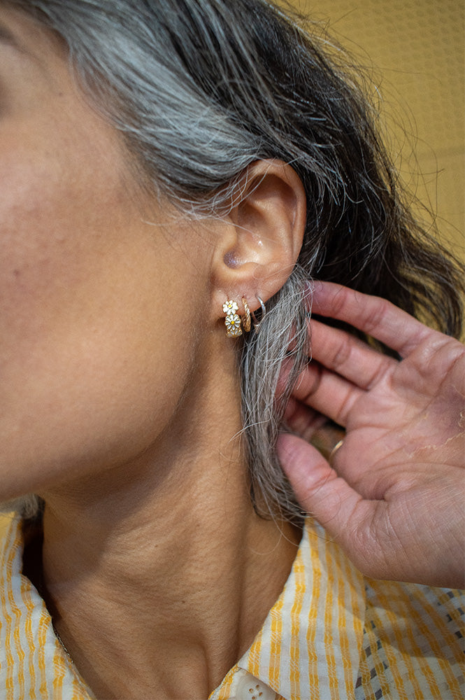 White Enamel Daisy Chain Gold Huggie Hoop - The Mercantile London