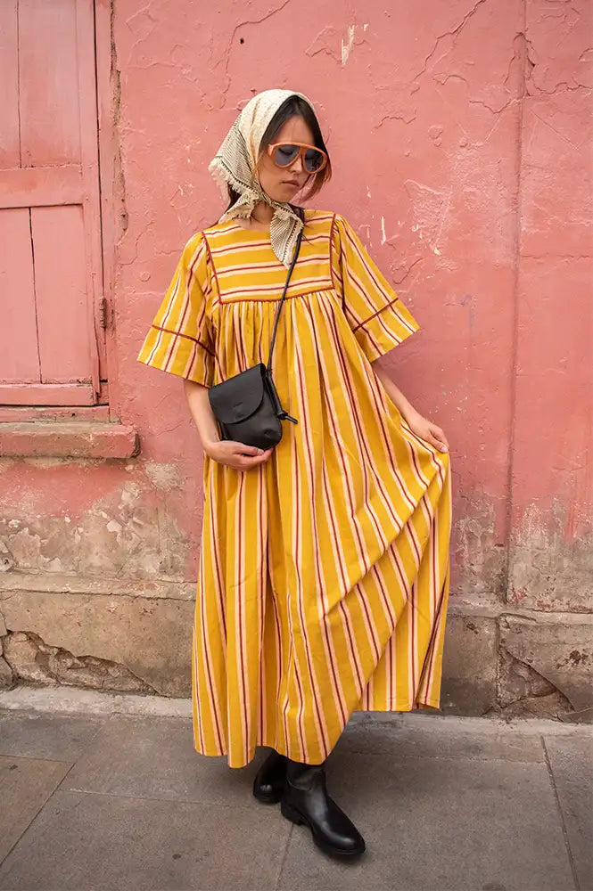 Projektityyny Tumeric Pop Striped Dress