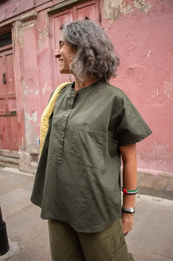 Frau Colombo Duffel Bag Shirt