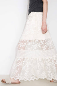 Textured Floral Print Lace Panel Skirt: FloralWhite / UN - The Mercantile London