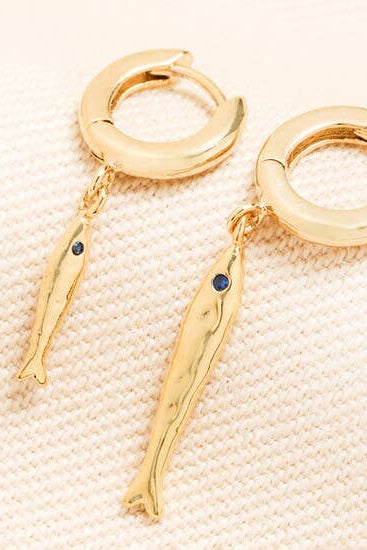 Hammered Fish Hoop Earrings in Gold - The Mercantile London