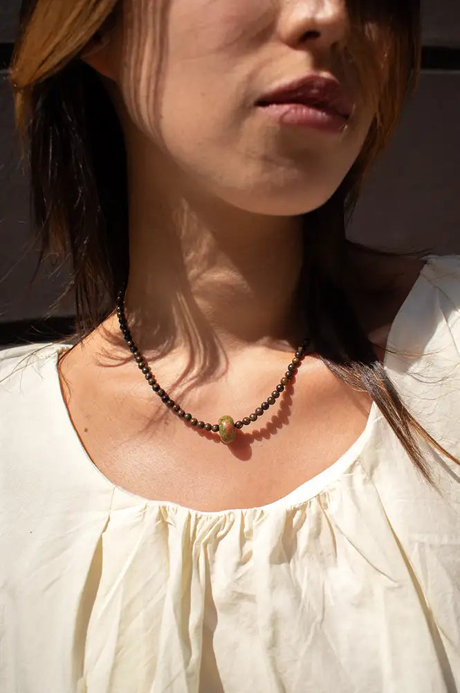 Palm Of Feronia Bronzite Gemstone Movement Necklace