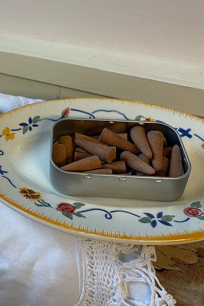 FieldDay Forage Incense Cones Tin - The Mercantile London