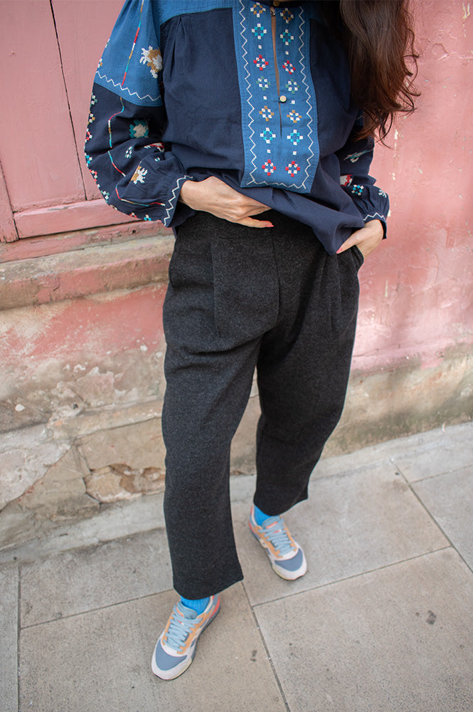 Fransa Minta Grey Barrel Leg Trousers - The Mercantile London