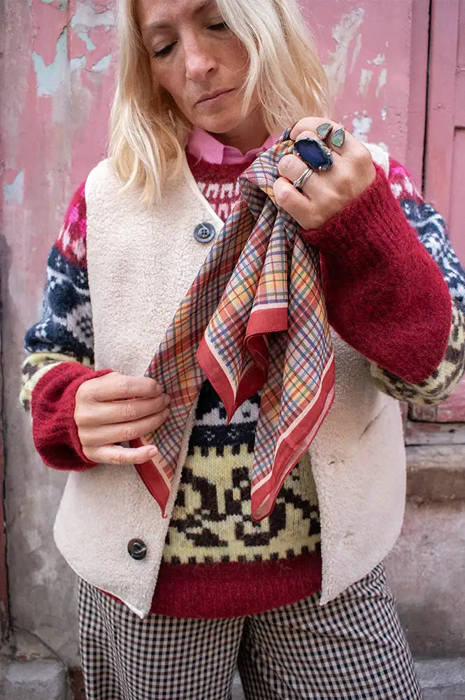 Funkyrel Classic Vintage Red Checked Scarf