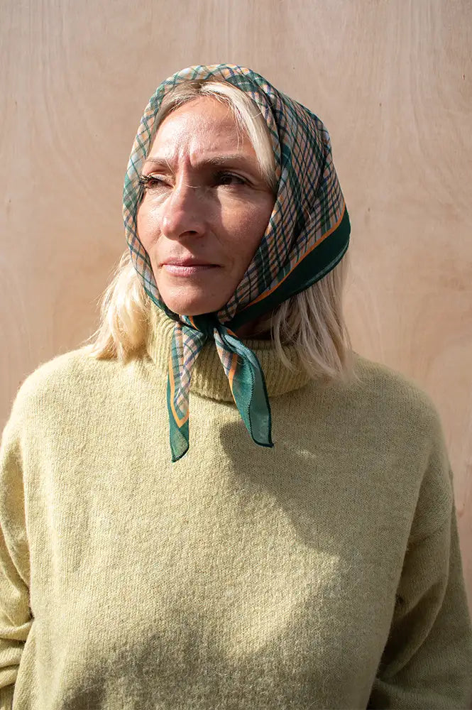 Funkyrel Classic Vintage Green Checked Scarf