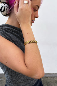 A Weathered Penny Knit Bracelet in Gold - The Mercantile London