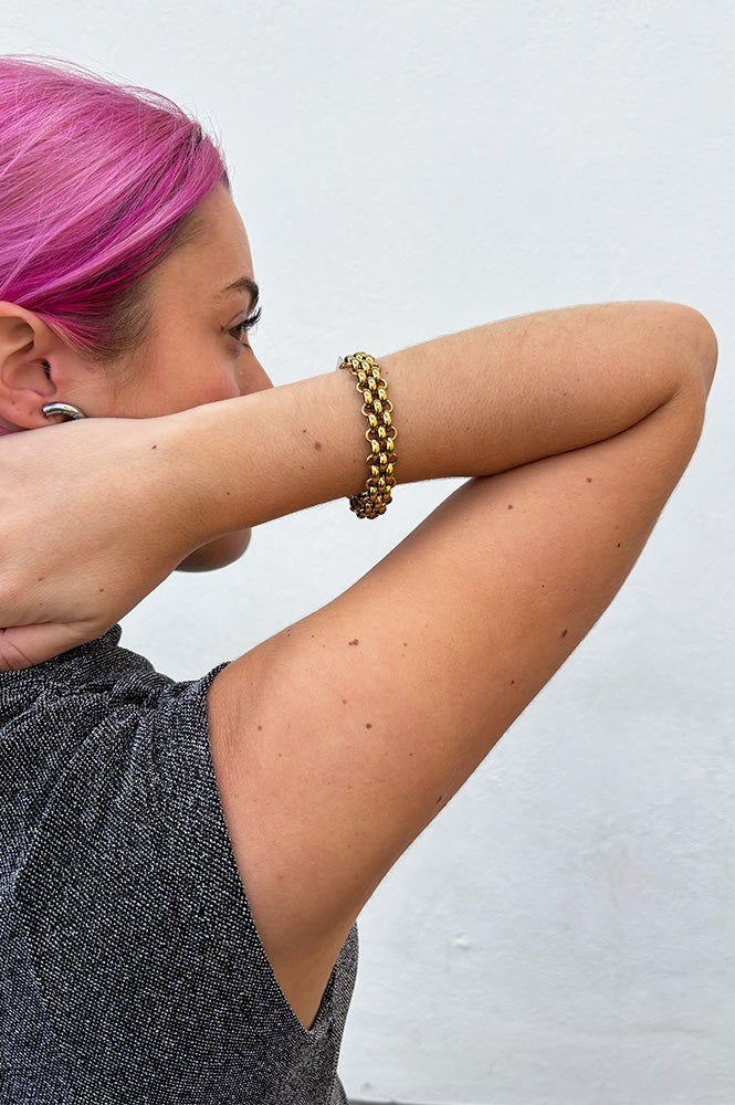 A Weathered Penny Knit Bracelet in Gold - The Mercantile London