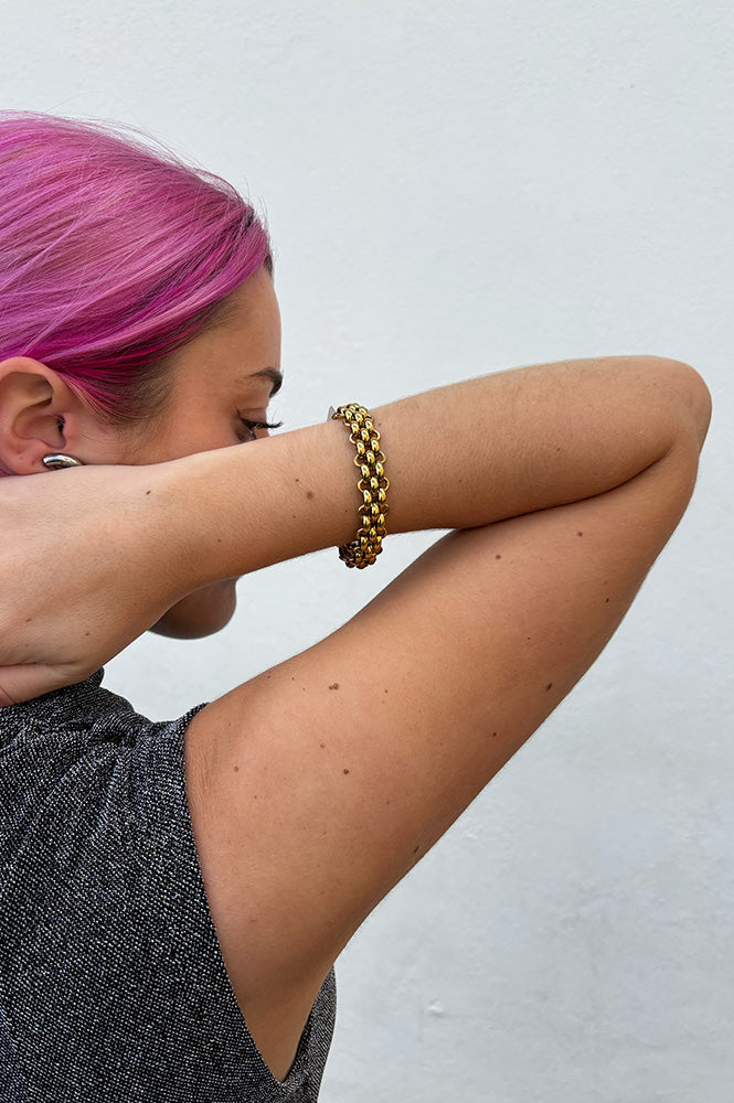 A Weathered Penny Knit Bracelet in Gold - The Mercantile London