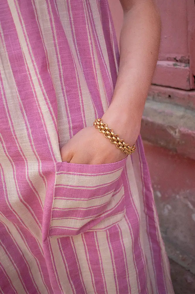 A Weathered Penny Knit Bracelet in Gold - The Mercantile London